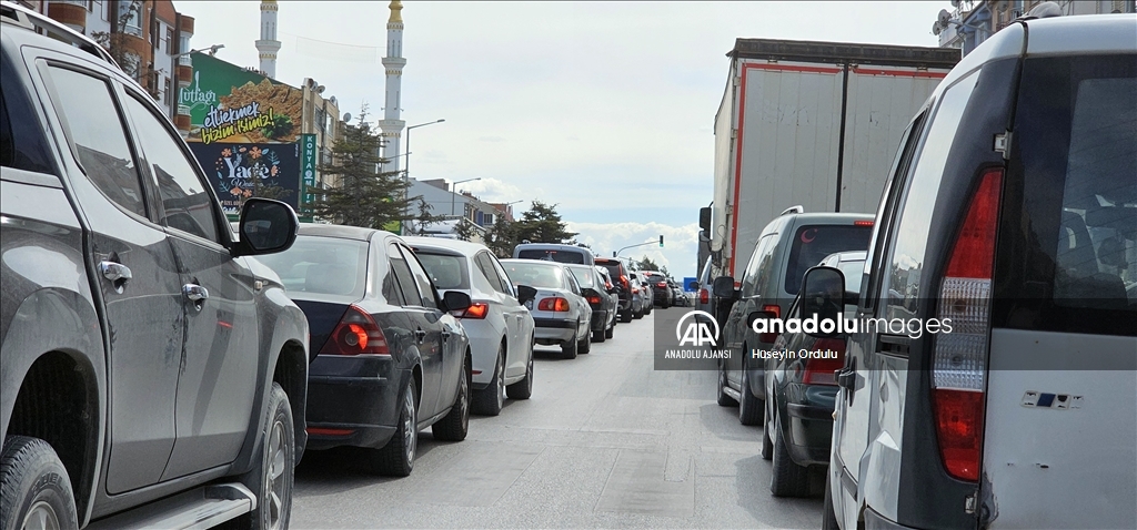 Konya-Ankara kara yolunda bayram yoğunluğu artıyor