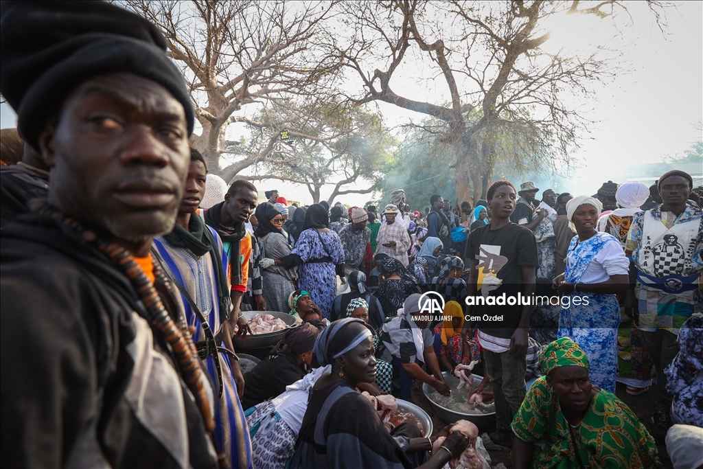 Senegal'de Müridi tarikatının rastalı ve mistik yorumu: Baye Fall topluluğu