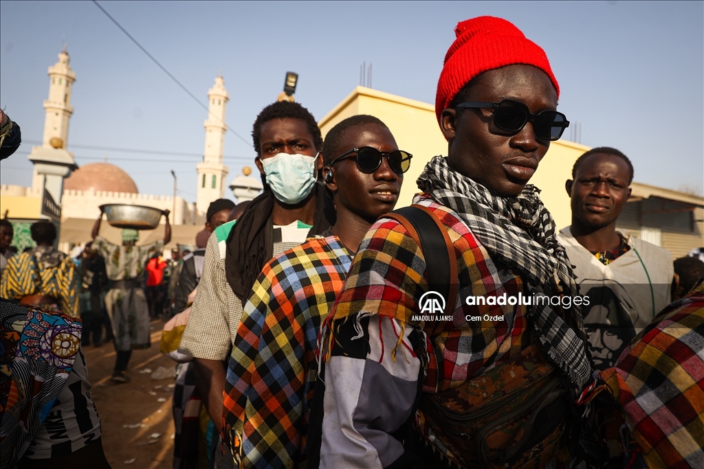 Senegal'de Müridi tarikatının rastalı ve mistik yorumu: Baye Fall topluluğu