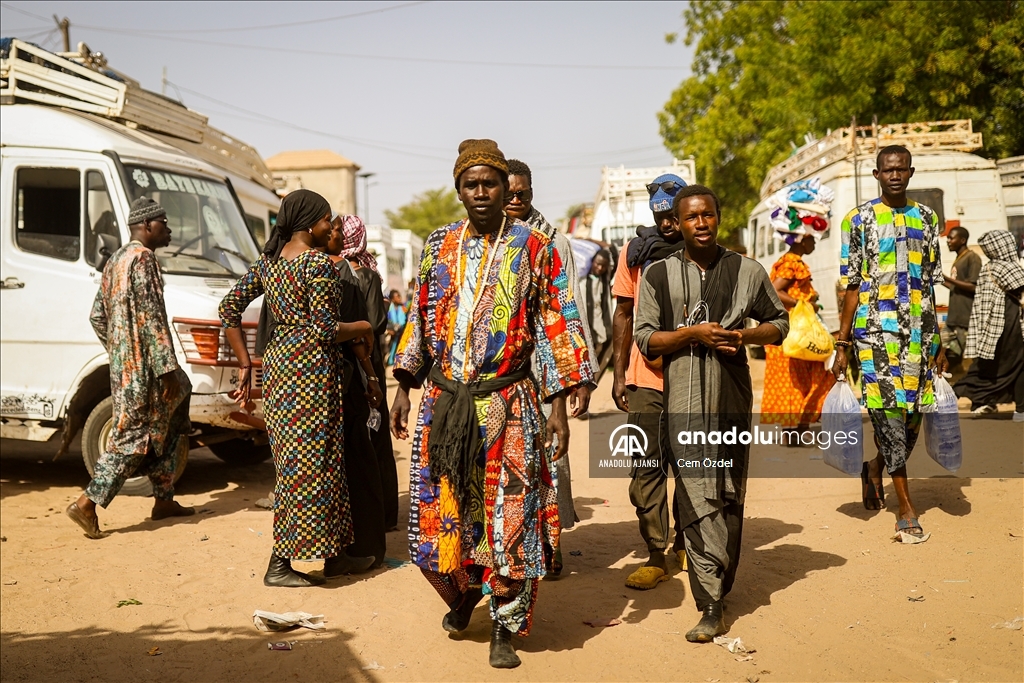 Senegal'de Müridi tarikatının rastalı ve mistik yorumu: Baye Fall topluluğu
