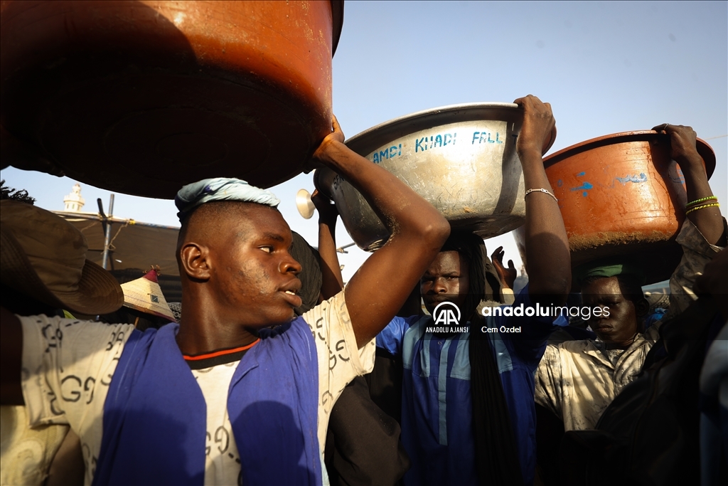 Senegal'de Müridi tarikatının rastalı ve mistik yorumu: Baye Fall topluluğu