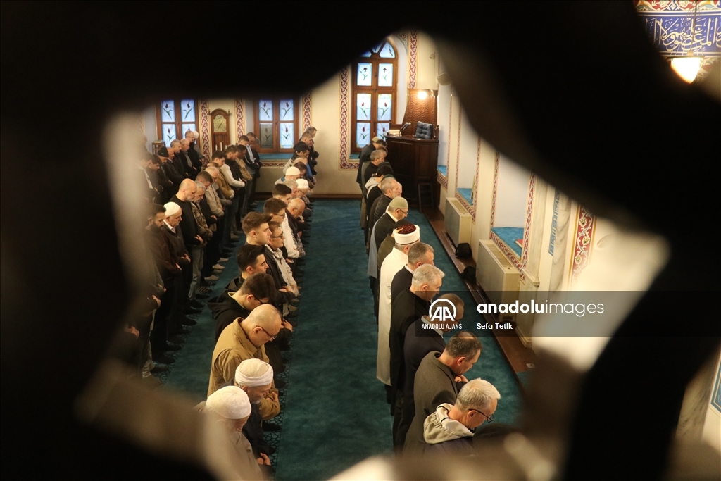 Kocaeli'de Ramazan Bayramı namazı kılındı