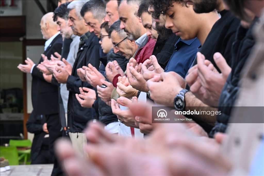 Manisa'da Ramazan Bayramı namazı kılındı