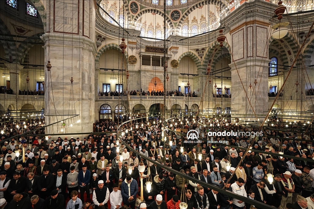 İstanbul'da bayram namazı kılındı