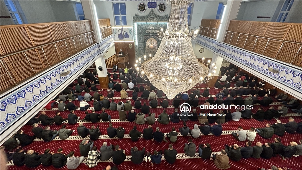 Hatay'da bayram namazı kılındı