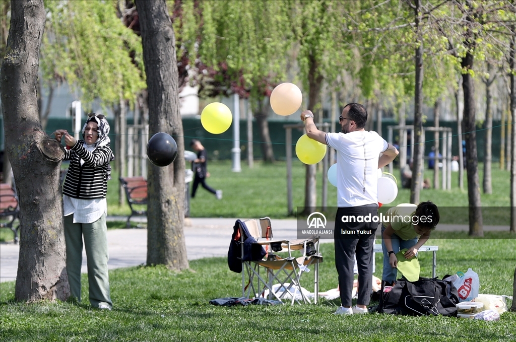 İstanbul'un parklarında Ramazan Bayramı yoğunluğu