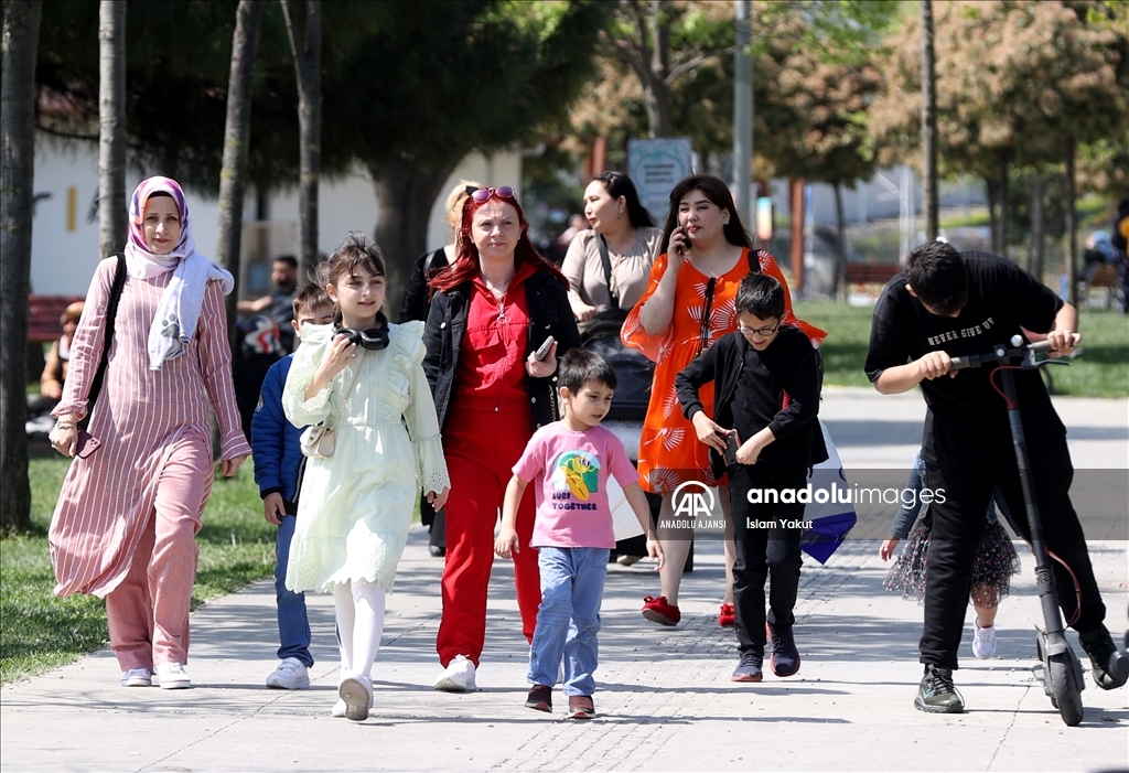 İstanbul'un parklarında Ramazan Bayramı yoğunluğu