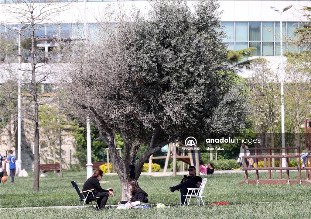 İstanbul'un parklarında Ramazan Bayramı yoğunluğu