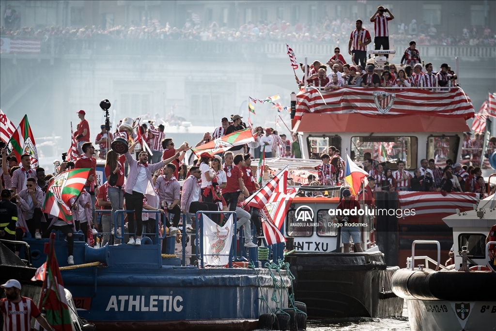 Athletic Bilbao 40 yıl sonra kazandığı Kral Kupası için tarihi kutlama yaptı