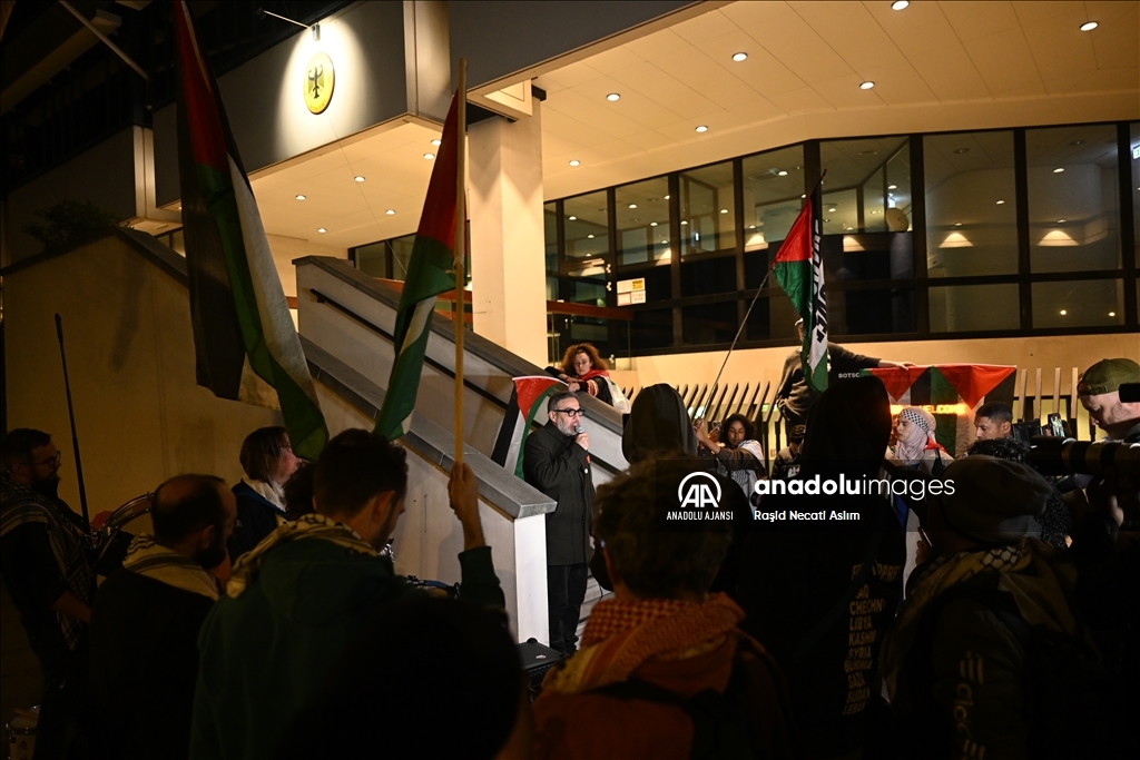 Almanya'nın Filistin Kongresi'ni engellemesi Londra'da protesto edildi