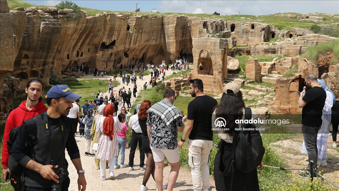 Medeniyetler şehri Mardin bayram tatilinde ziyaretçilerle doldu