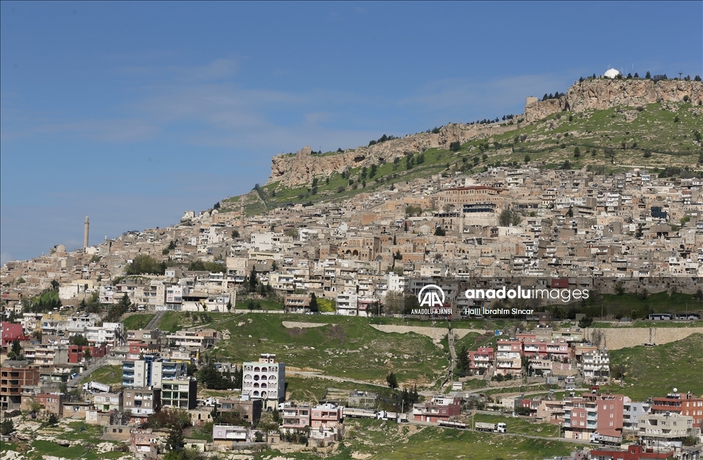 Medeniyetler şehri Mardin bayram tatilinde ziyaretçilerle doldu