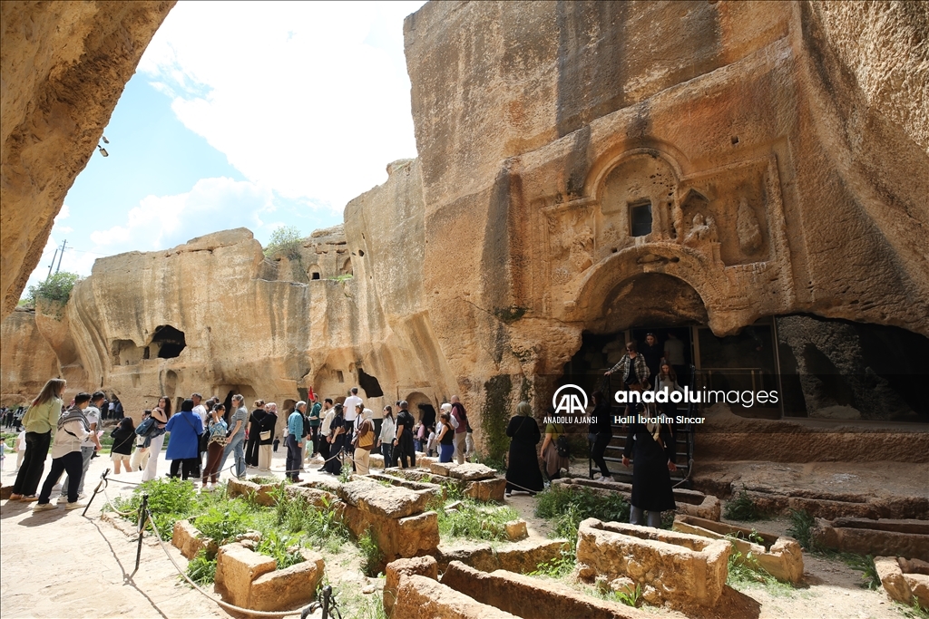 Medeniyetler şehri Mardin bayram tatilinde ziyaretçilerle doldu