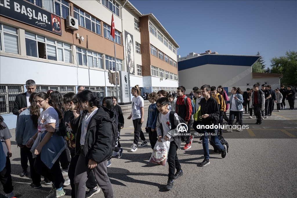 Okullarda tatil sonrası ilk ders zili çaldı