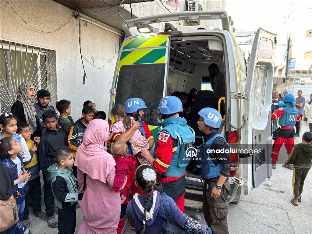GAzze'deki Kemal Advan Hastanesi'nde tedavi gören bazı Filistinliler tahliye edildi