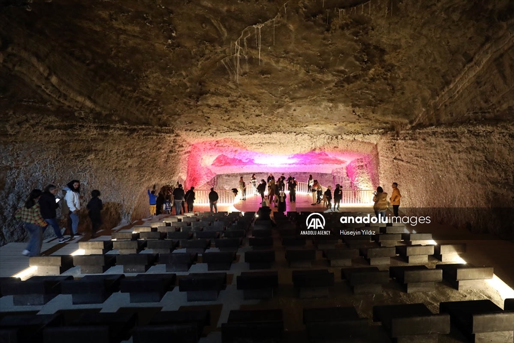Солените пештери во Игдир беа домаќини на 10.000 посетители за време на празникот
