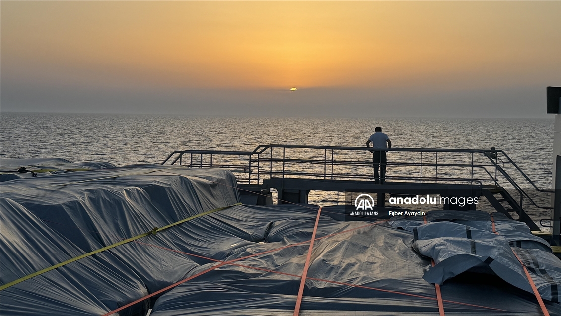 Gazze için uğurlanan "İyilik Gemisi" Akdeniz'de yolculuğuna devam ediyor