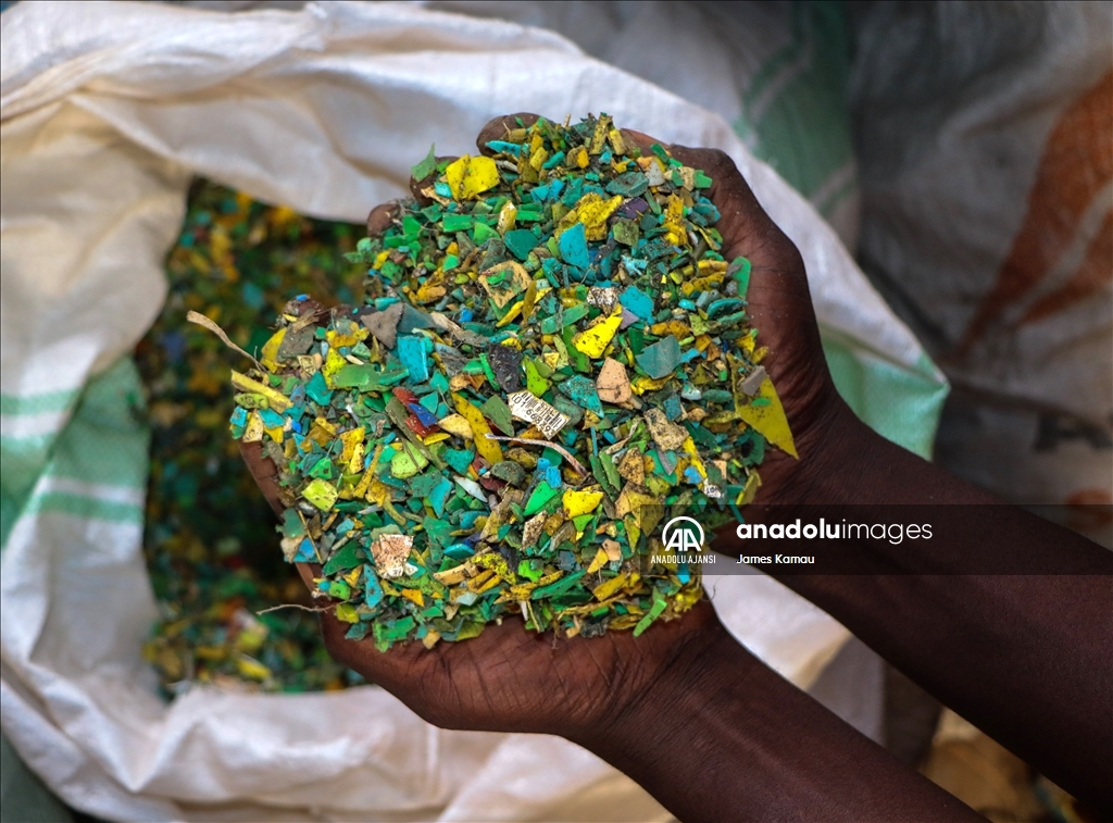 Kenya'da toplanan plastik atıklar, geri dönüşüme kazandırılıyor