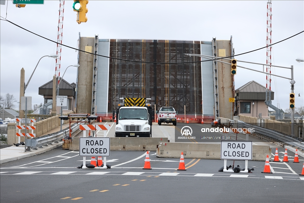 New Jersey'de açılır pozisyonda arızalanan köprü kullanılamıyor