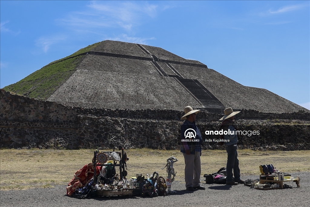 Kuzey Amerika'nın gizemini koruyan antik kenti: Teotihuacan Piramitleri
