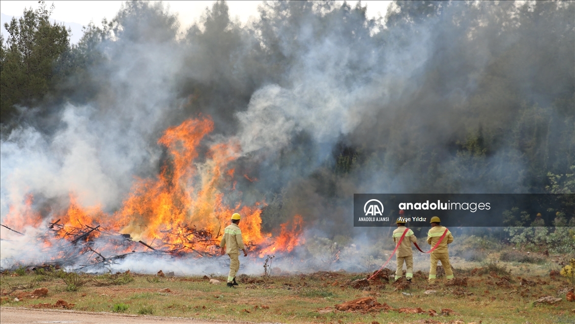 Bakan Yumaklı'nın katılımıyla Antalya'da orman yangını tatbikatı yapıldı