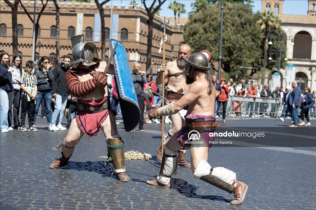 Roma'nın 2 bin 777'nci doğum günü kutlandı