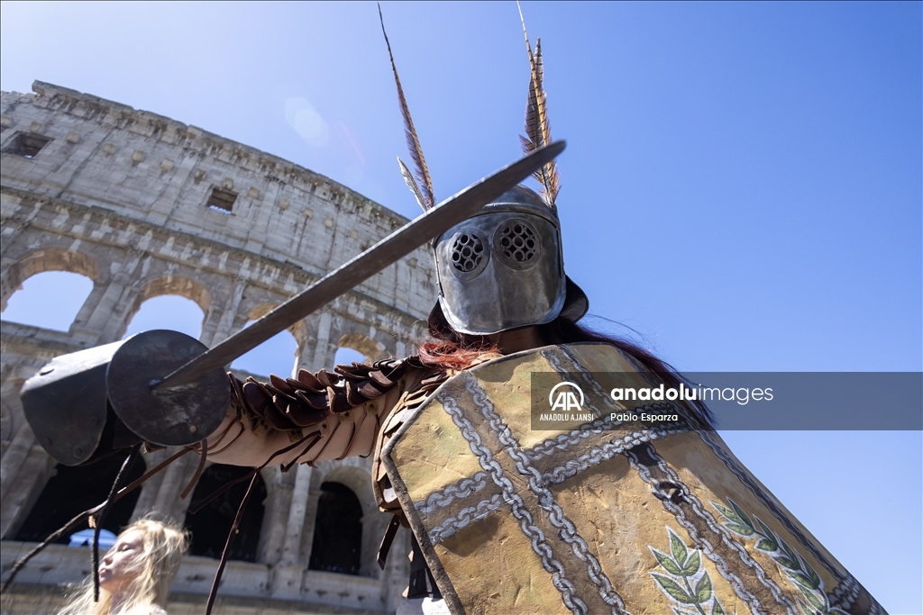 Roma'nın 2 bin 777'nci doğum günü kutlandı