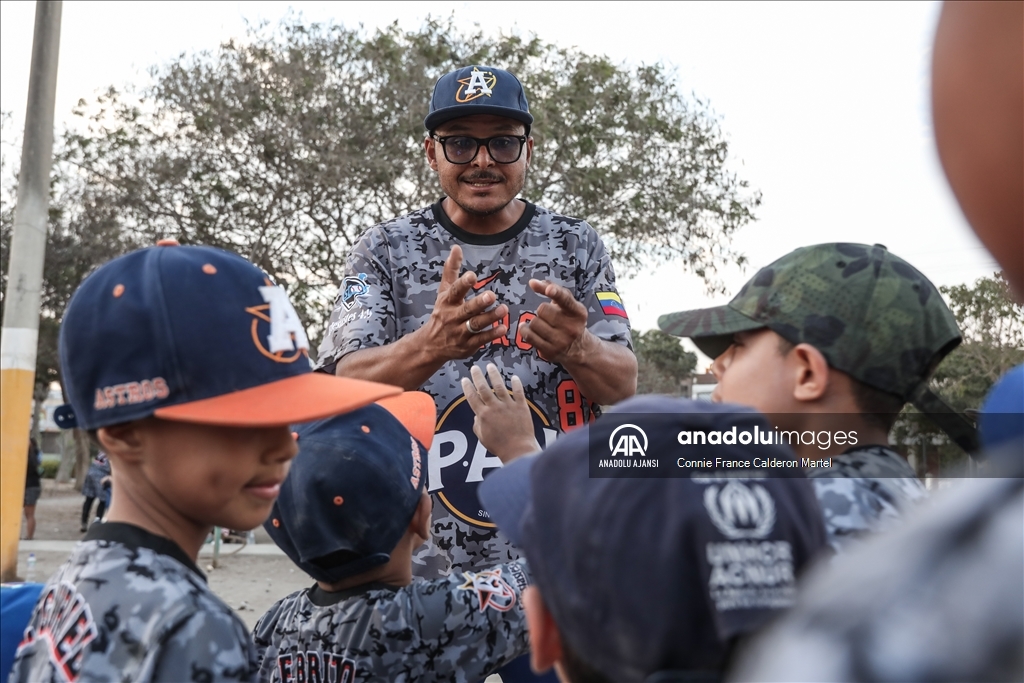 Peru'daki Beyzbol okulu Astros, genç nesiller yetiştiriyor