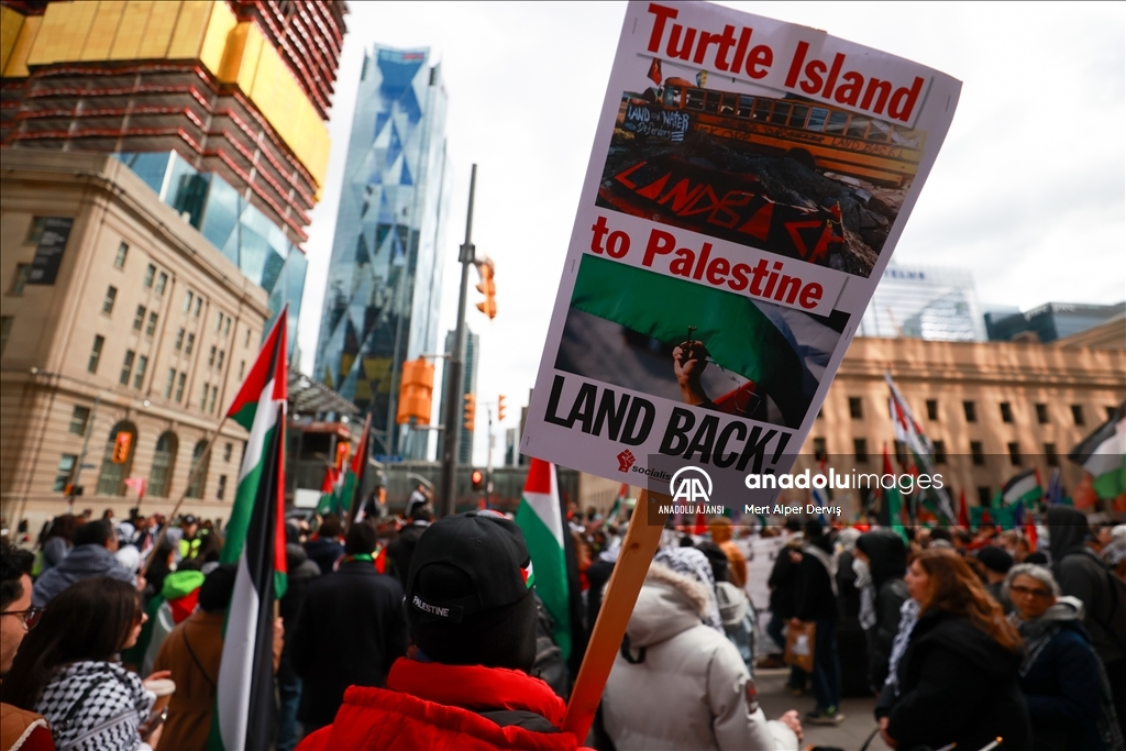 Toronto'da Filistin'e destek gösterisi düzenlendi