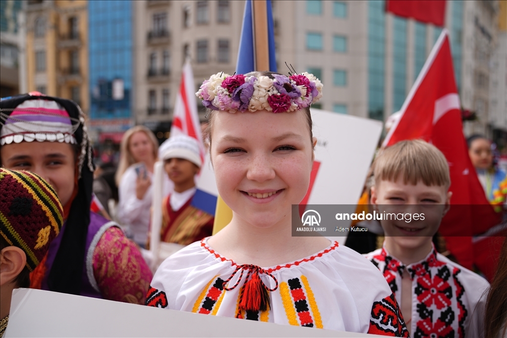 İstanbul'da 23 Nisan Ulusal Egemenlik ve Çocuk Bayramı kutlanıyor