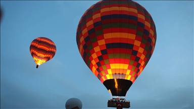 Воздушные шары в Невшехире взмыли в воздух с флагами Турции