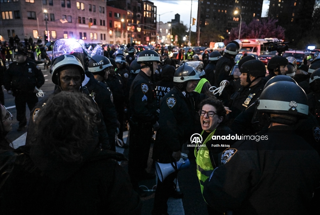 Filistin destekçisi Yahudi aktivistlerin Brooklyn'deki düzenlediği gösteriye polis müdahale etti