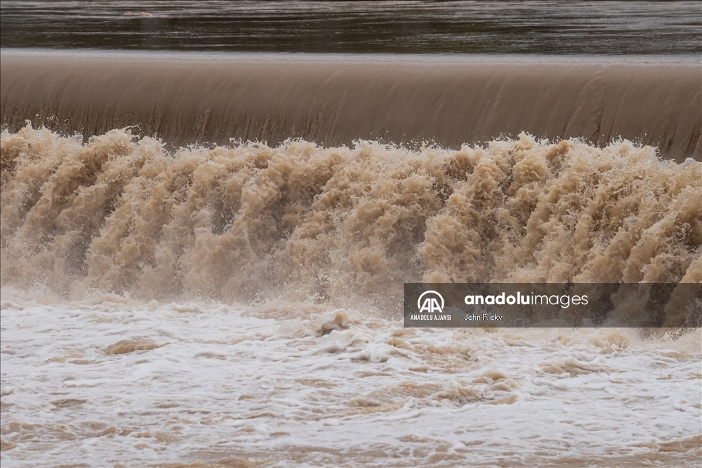 Çin'de yaşanan sele dönüşen şiddetli yağış Guangdong eyaletini vurdu