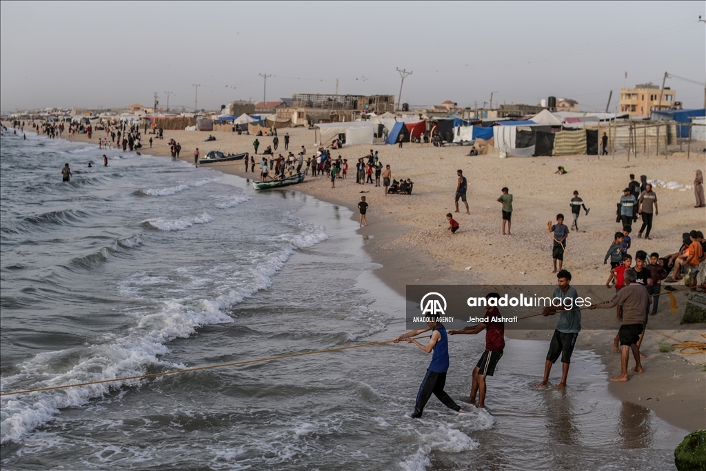 Будни сектора Газа на фоне атак Израиля