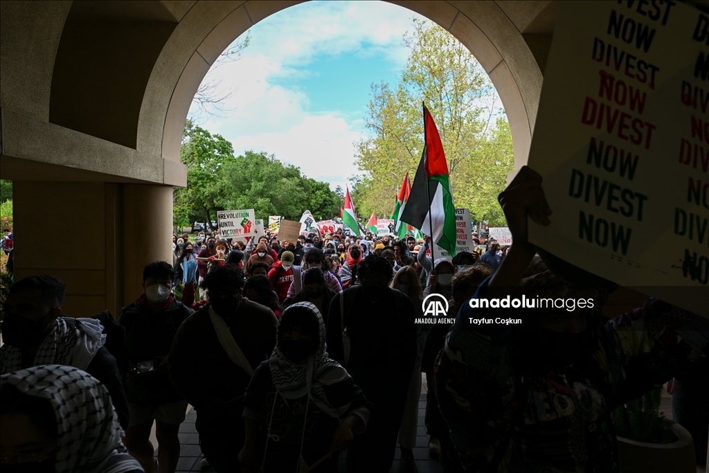 Students set up encampment at Stanford University to demand end to Gaza war