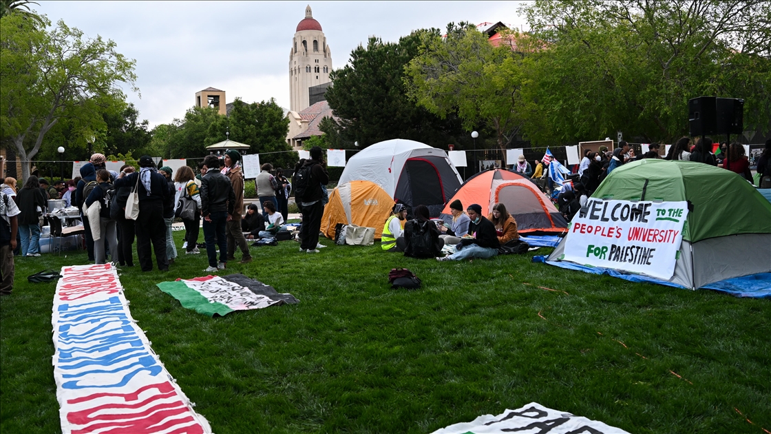 Students set up encampment at Stanford University to demand end to Gaza war