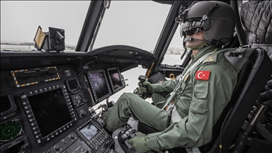 Türk Silahlı Kuvvetlerinin 'uçan kaleleri' deneyimli pilotların kontrolünde gökyüzüyle buluşuyor