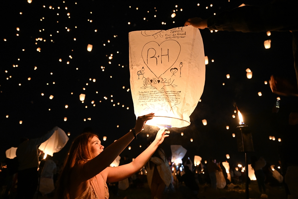 Kaliforniya'da 2024 Gökyüzü Fener Işıkları Festivali düzenlendi