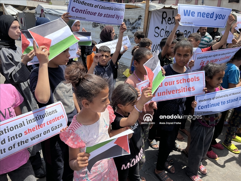 Refah'ta Filistin için eylem yapan ABD ve Avrupalı öğrencilere destek gösterisi düzenlendi