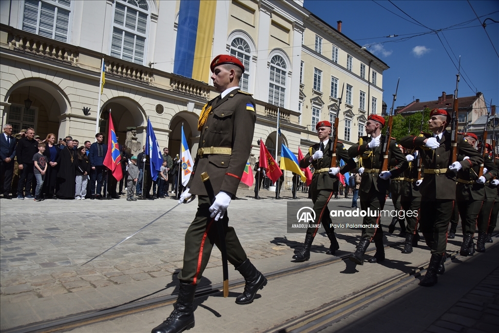 Lviv, Rusya-Ukrayna savaşının gölgesinde 768. yıldönümünü kutladı
