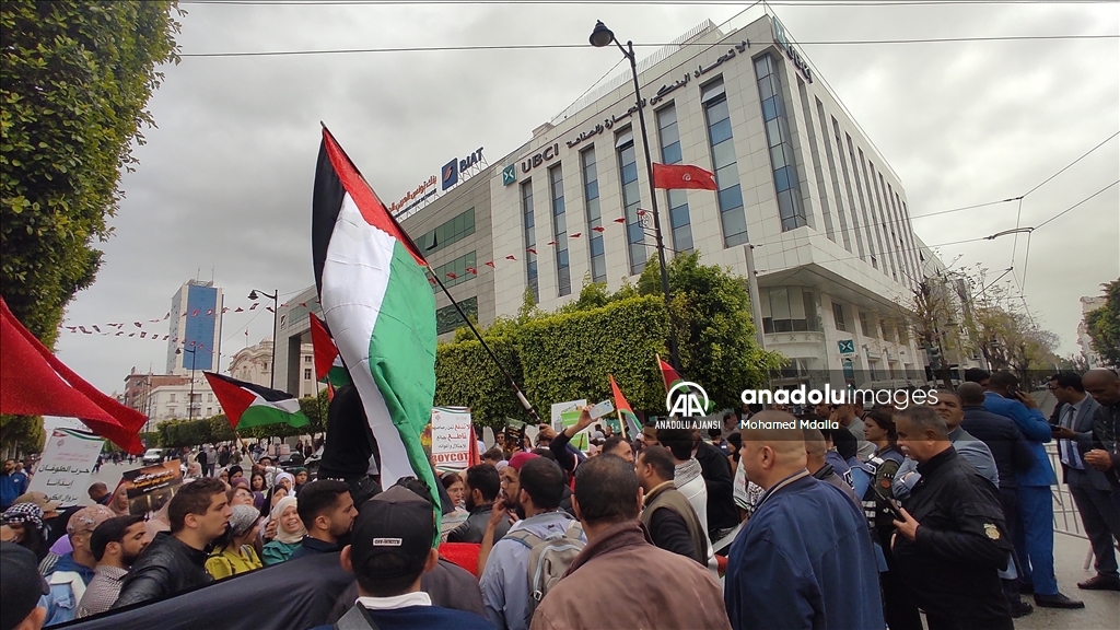 Tunus'ta üniversite öğrencilerinden Filistin'e destek gösterisi