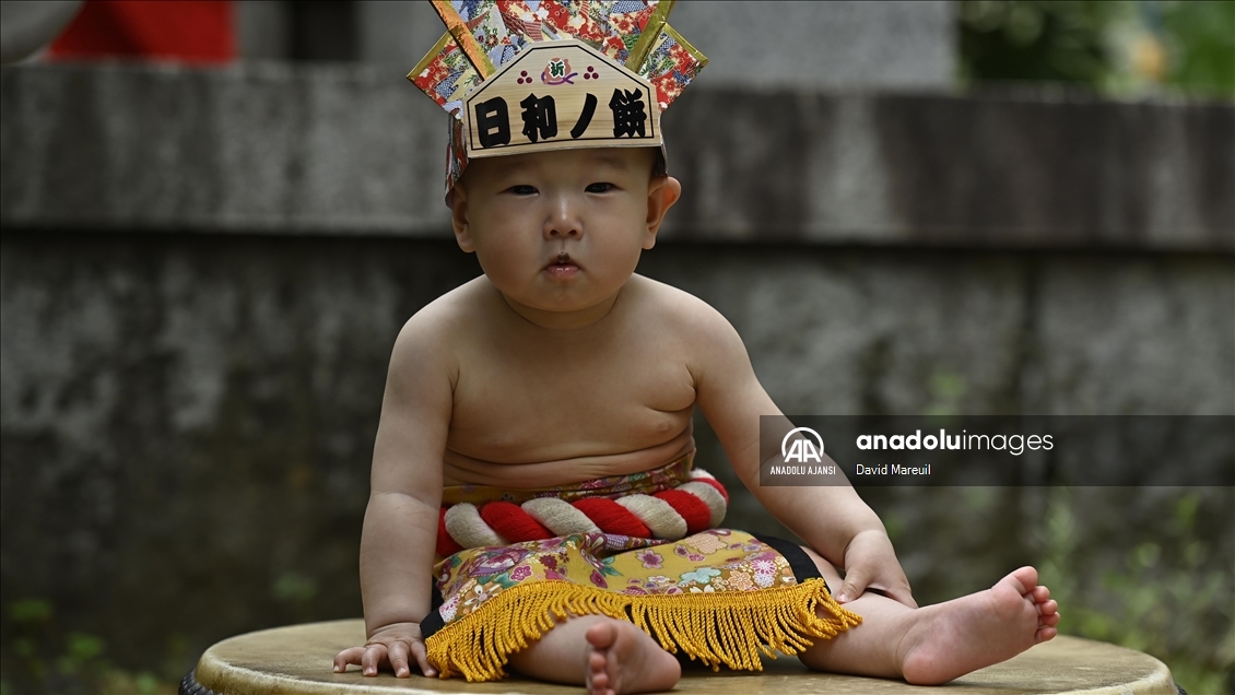 Japonya'da 'ağlayan bebek sumo' yarışması