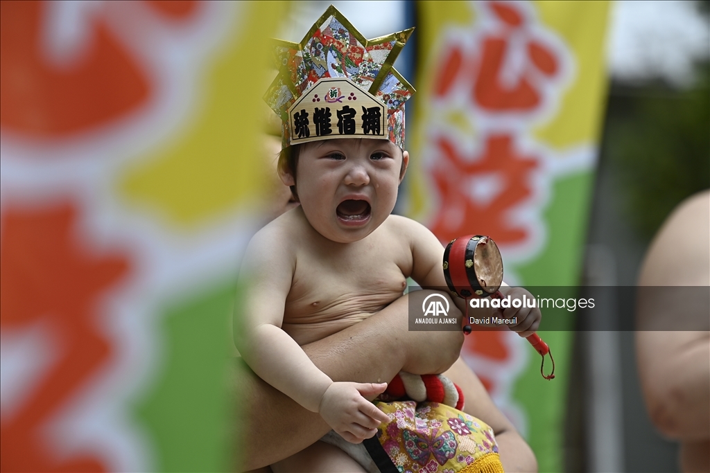 Japonya'da 'ağlayan bebek sumo' yarışması