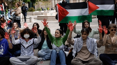 Fransa'nın Sorbonne Üniversitesinde Filistin'e destek gösterisi