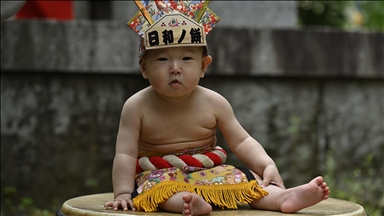 Japonya'da 'ağlayan bebek sumo' yarışması