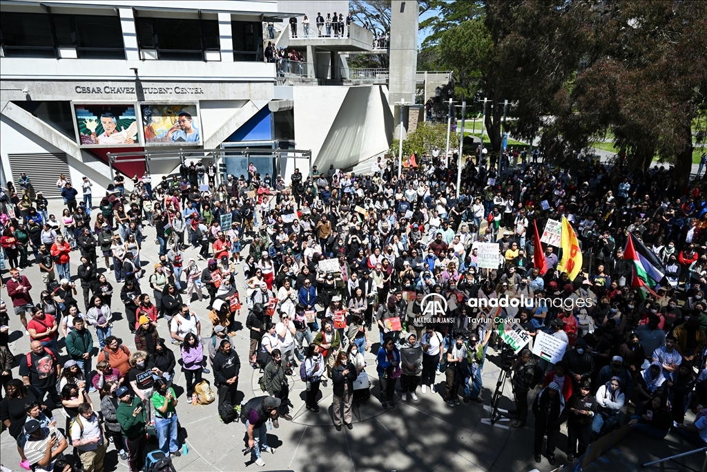 ABD'de, Filistin destekçisi protestolara San Francisco Üniversitesi öğrencileri de katıldı