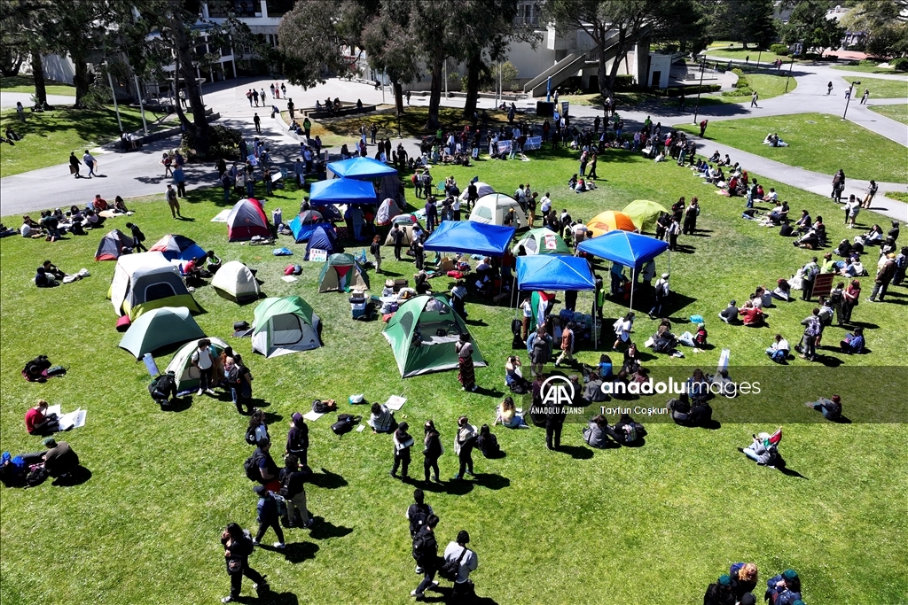 ABD'de, Filistin destekçisi protestolara San Francisco Üniversitesi öğrencileri de katıldı