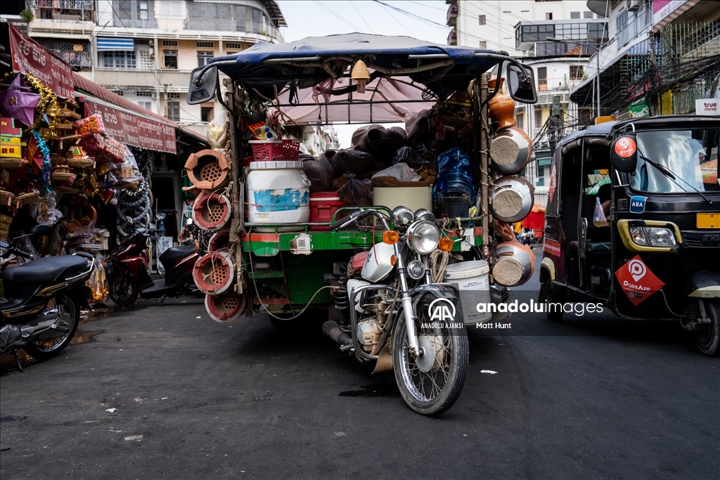 Kamboçya'nın başkenti Phnom Penh'de günlük yaşam