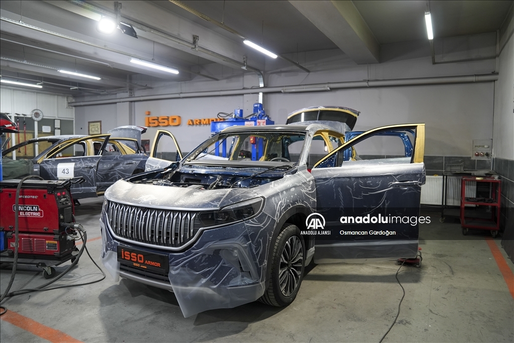 Türkiye'nin otomobili Togg zırhlandı
