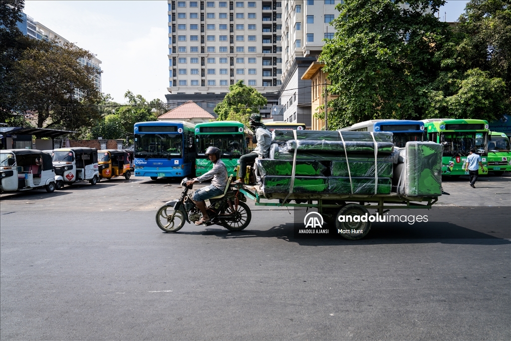 Kamboçya'nın Phnom Penh şehrinde günlük yaşam